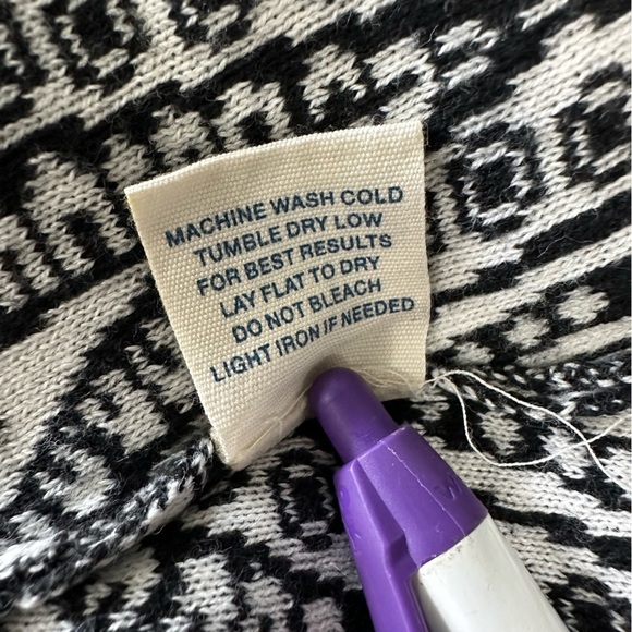 Title Nine Super Power Sweater Skirt A-Line Paisley Knit Short Black Medium - Picture 5 of 5